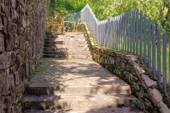 2023-05-03-Ingresso-sentiero-407-e-gradini-Gaito-23