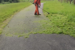 2024-06-26-Taglio-erba-pista-ciclabile-Valmarina-3